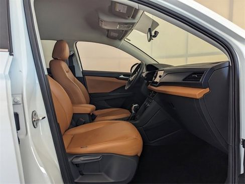 Used 2022 Volkswagen Taos SE image 17