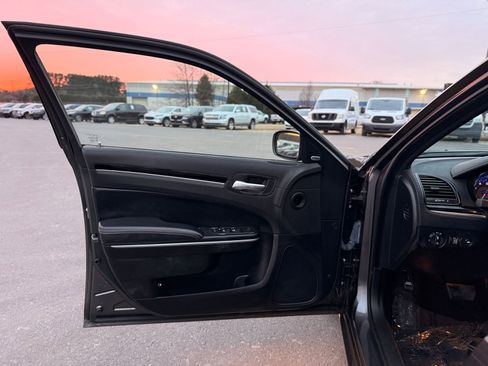 Used 2023 Chrysler 300 S image 12