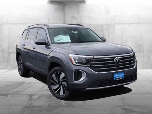 New 2026 Volkswagen Atlas SE image 2