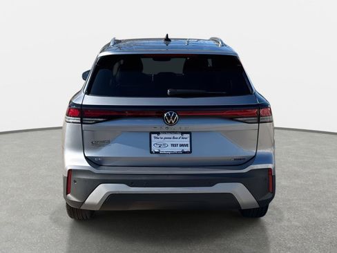 New 2026 Volkswagen Tiguan SE image 6