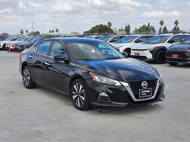 Used 2021 Nissan Altima 2.5 SV FWD image 3