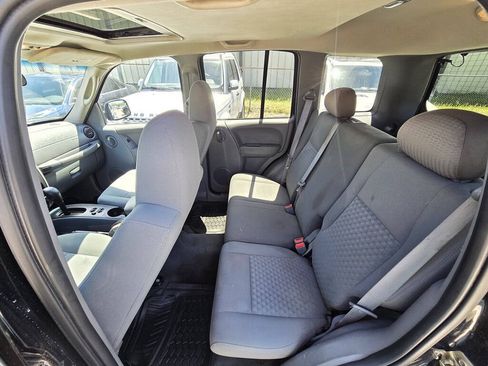 Used 2006 Jeep Liberty Sport AWD/4WD image 20