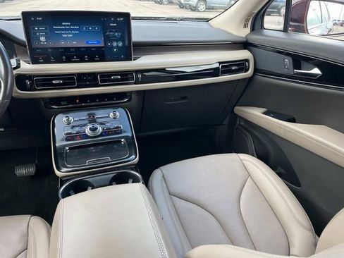 Used 2022 Lincoln Nautilus Reserve image 17