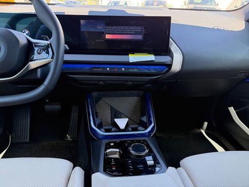 Certified 2025 BMW X3 xDrive30i w/ Convenience Package image 10