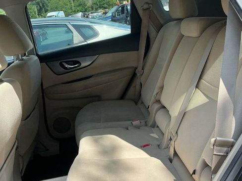 Used 2016 Nissan Rogue SV FWD image 11