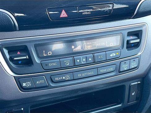 Used 2021 Honda Pilot Special Edition image 15