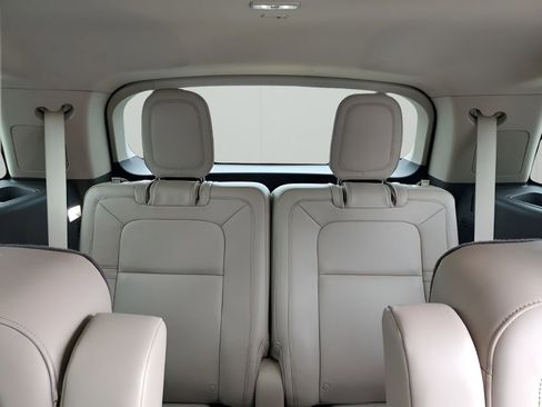 Used 2023 Lincoln Aviator Reserve w/ Equipment Group 201A image 26