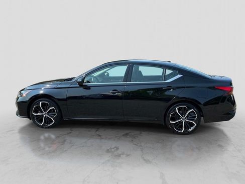 Used 2024 Nissan Altima 2.5 SR FWD image 4
