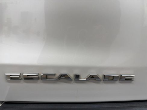Used 2016 Cadillac Escalade Premium AWD/4WD image 48