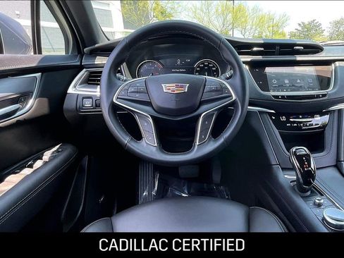 Certified 2024 Cadillac XT5 Luxury w/ LPO, Floor Liner Package AWD/4WD image 7