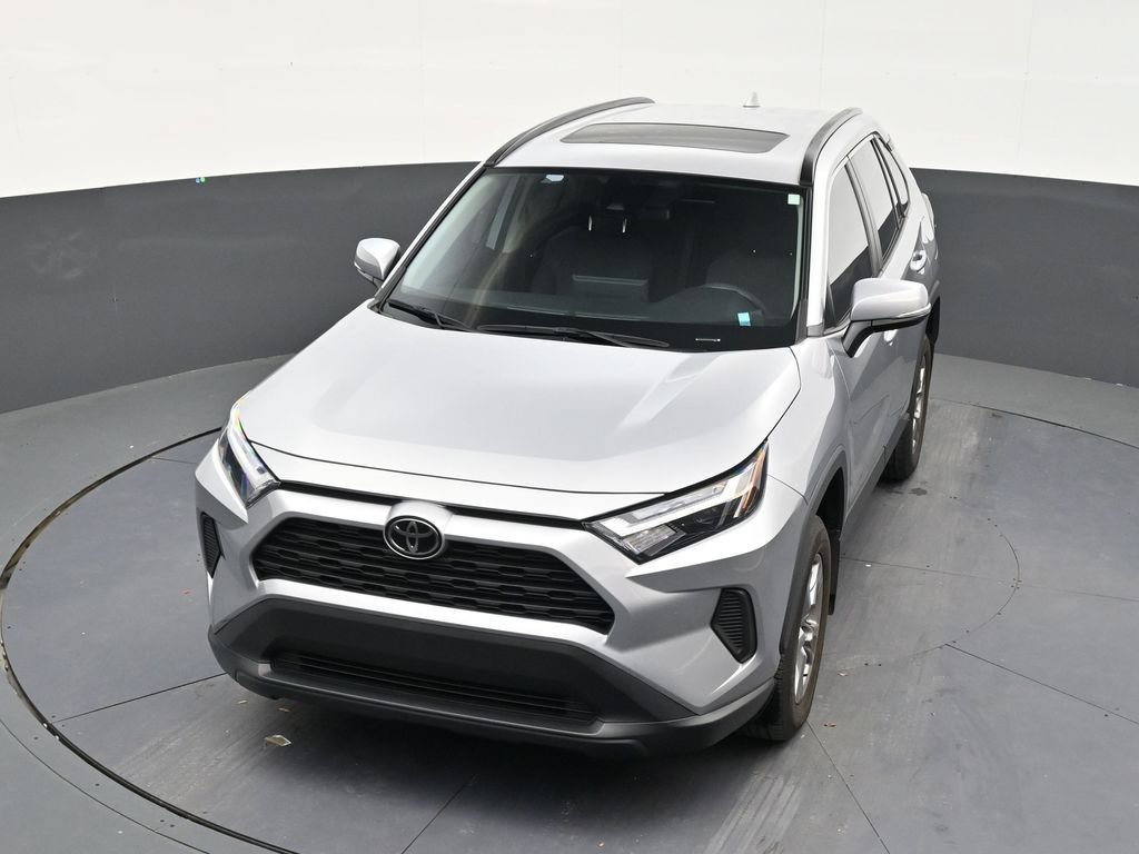 Used 2025 Toyota RAV4 XLE w/ Convenience Package FWD image 18