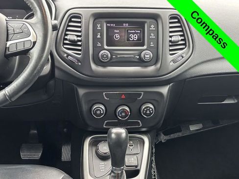 Used 2018 Jeep Compass Latitude w/ Trailer Tow Group image 27