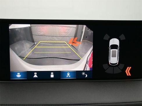 Used 2023 Acura MDX SH-AWD w/ Technology Package image 15