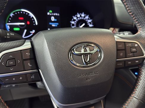 Used 2024 Toyota Sienna XSE image 24