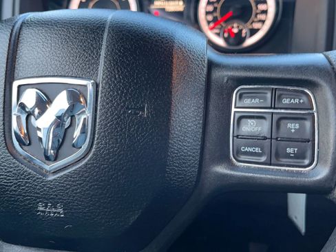 Used 2018 RAM 1500 Express w/ Express Value Package image 35