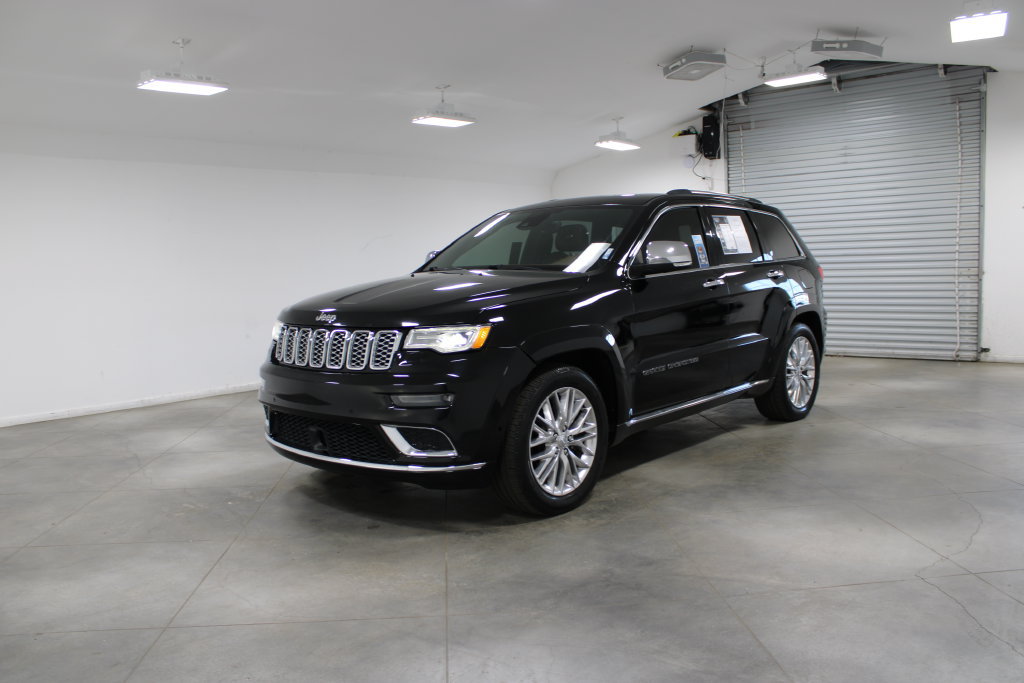 Used 2017 Jeep Grand Cherokee Summit AWD/4WD image 4