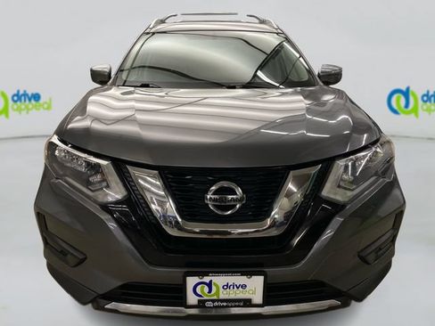 Used 2017 Nissan Rogue SV AWD/4WD image 14