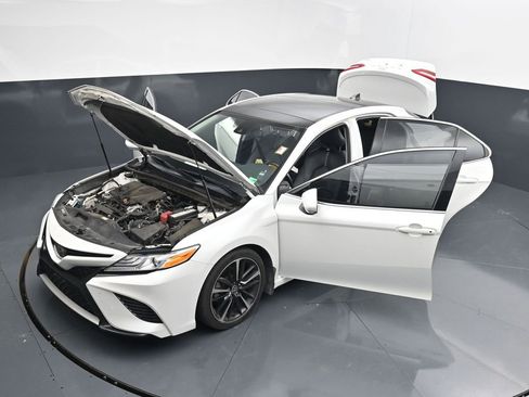 Used 2020 Toyota Camry XSE w/ Cold Weather Package AWD/4WD image 26