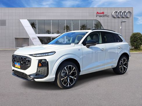 New 2026 Audi Q3 quattro 2.0T image 1