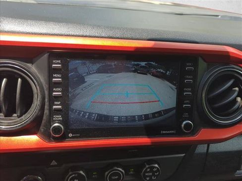 Used 2020 Toyota Tacoma TRD Off-Road w/ Technology Package AWD/4WD image 24