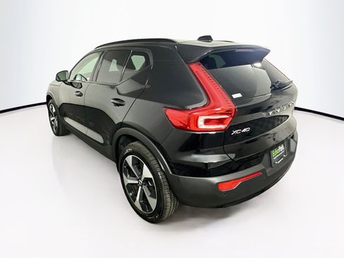 Used 2026 Volvo XC40 B5 Plus AWD/4WD image 5