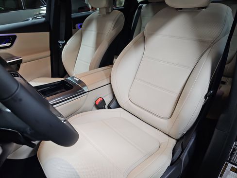 New 2026 Mercedes-Benz GLC 300 4MATIC image 16