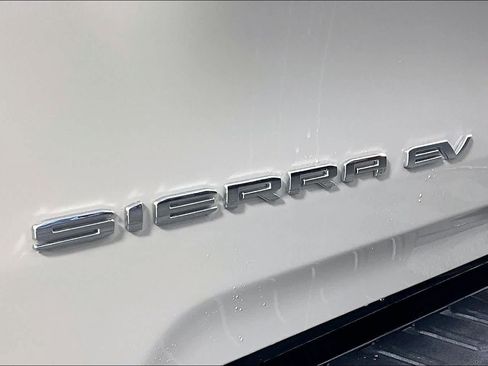 Used 2026 GMC Sierra EV Elevation AWD/4WD image 29