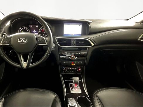 Used 2019 INFINITI QX30 image 8