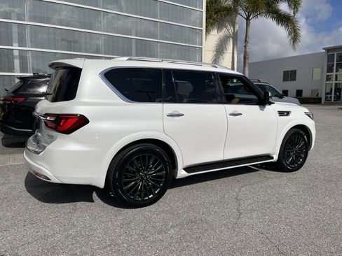 Certified 2024 INFINITI QX80 Sensory w/ Cargo Package AWD/4WD image 10