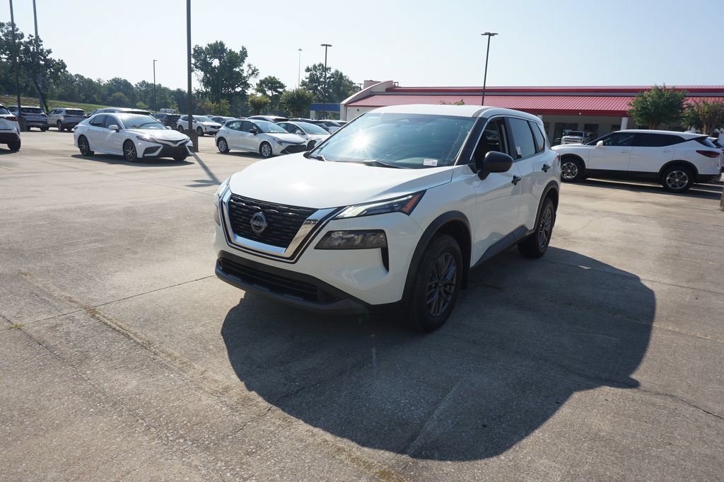 Used 2023 Nissan Rogue S FWD image 21