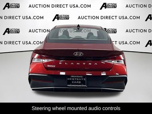 Used 2025 Hyundai Elantra SE FWD image 6