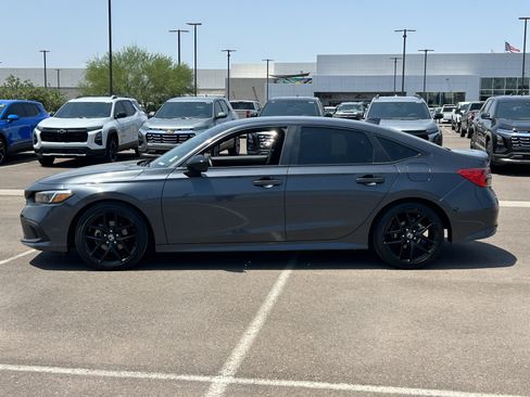 Used 2024 Honda Civic Sport image 2