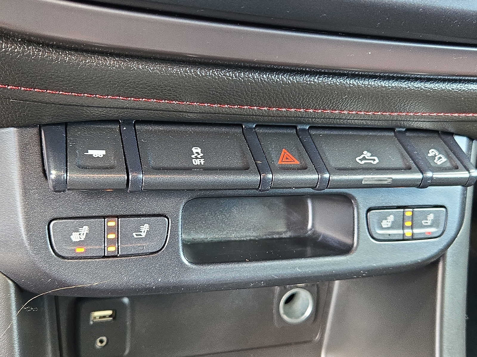 Used 2015 GMC Canyon SLE w/ All-Terrain Package AWD/4WD image 23