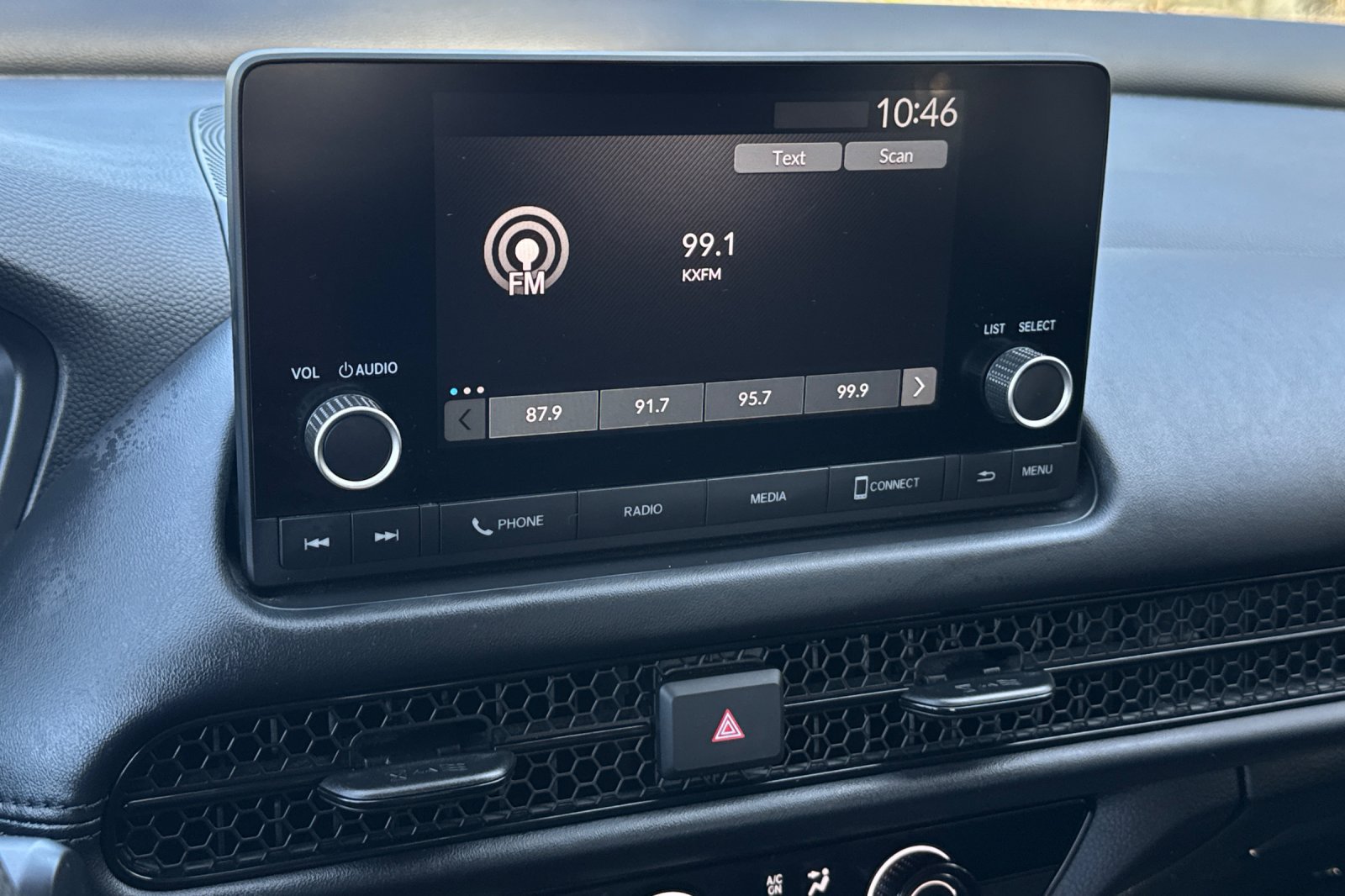 Used 2025 Honda HR-V LX image 21