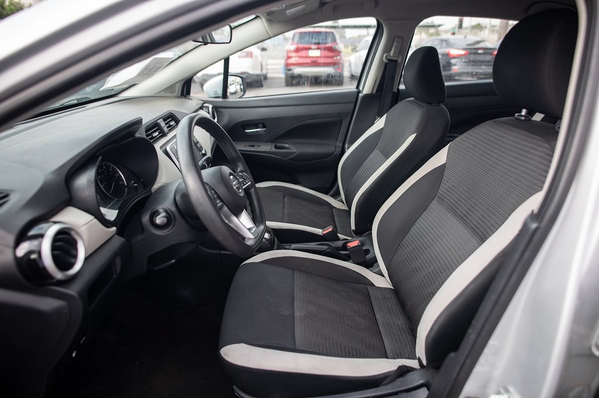Used 2021 Nissan Versa SV FWD image 22