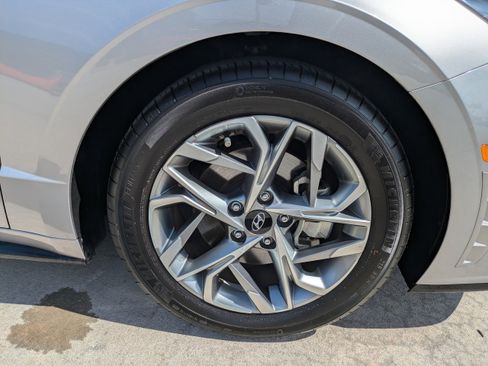 Used 2020 Hyundai Sonata SEL w/ Convenience Package FWD image 9