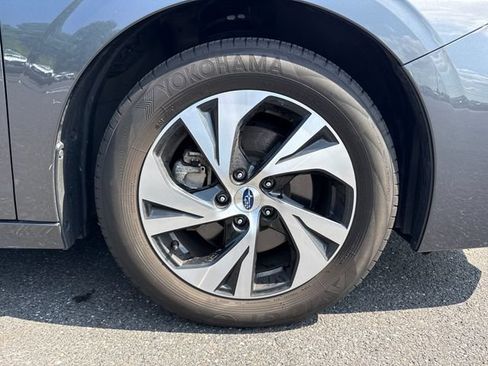 Used 2025 Subaru Legacy Premium AWD/4WD image 11