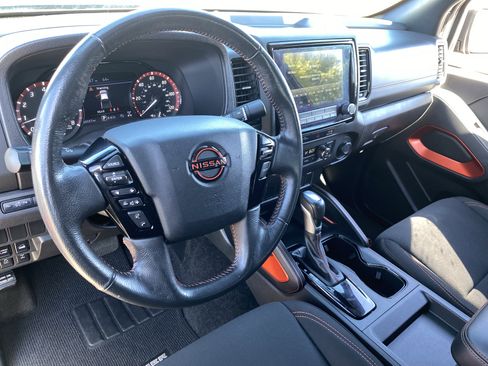 Used 2024 Nissan Frontier PRO-4X AWD/4WD image 18