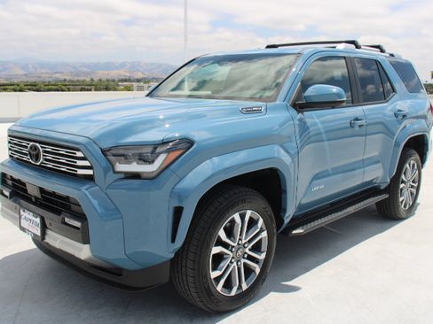 Certified 2026 Toyota 4Runner Limited AWD/4WD image 7