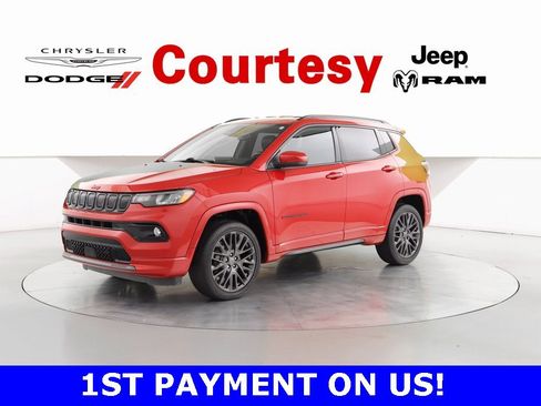Certified 2022 Jeep Compass Limited image 9