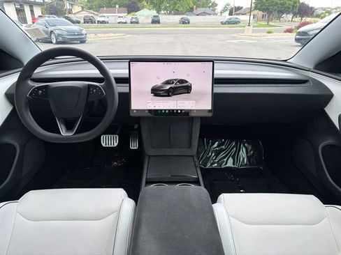 Used 2024 Tesla Model 3 Performance AWD/4WD image 18