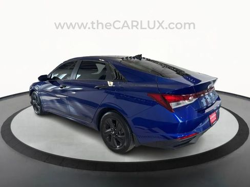 Used 2022 Hyundai Elantra SEL w/ Convenience Package image 5