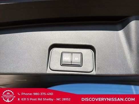 Certified 2025 Nissan Rogue SV w/ SV Premium Package image 36