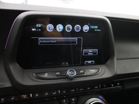Used 2017 Chevrolet Camaro SS RWD image 47