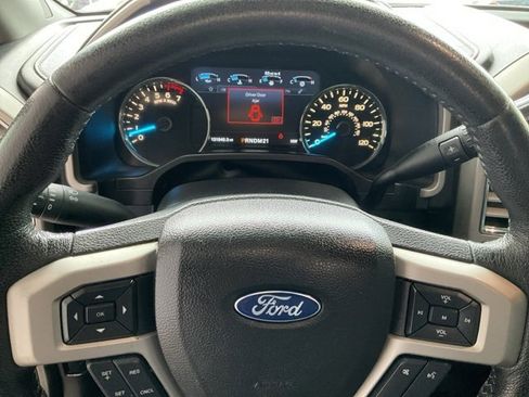 Used 2016 Ford F150 Lariat image 8