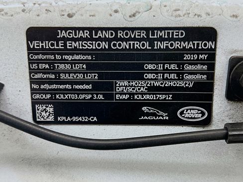 Used 2019 Land Rover Range Rover Sport SE image 23
