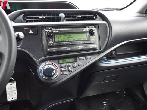 Used 2013 Toyota Prius C Two image 17