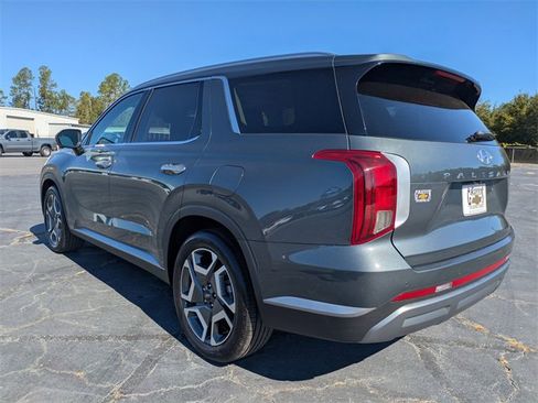 Used 2023 Hyundai Palisade SEL w/ Premium Package image 6
