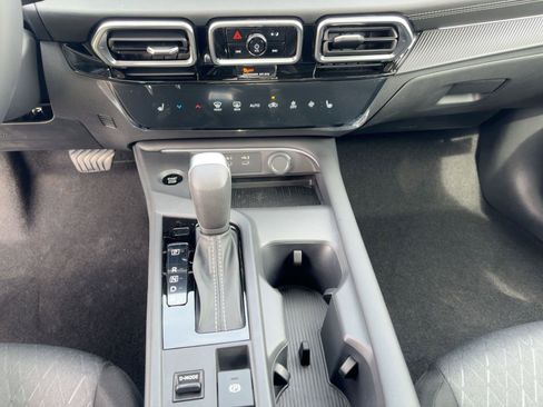 New 2026 Nissan Sentra SV w/ SV Convenience Package FWD image 18