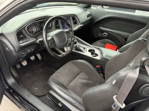 Used 2020 Dodge Challenger R/T Scat Pack w/ Dynamics Package RWD image 5